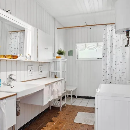 Fernanda - 1-3km From The Sea By Interhome Feriehus Hals