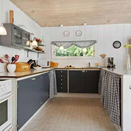 Feriehus Fernanda - 1-3km From The Sea By Interhome Hals