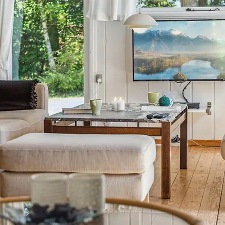 Fernanda - 1-3km From The Sea By Interhome * Hals